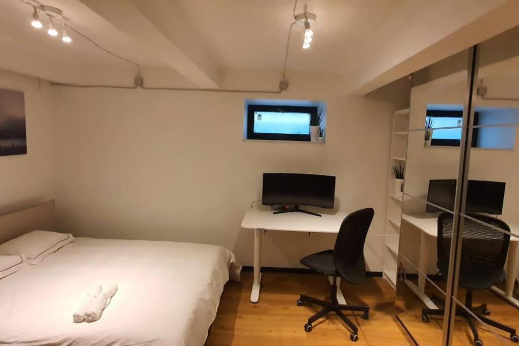 Dana-Entire Apartment Very Quiet And Central 2 Tallinn Bagian luar foto