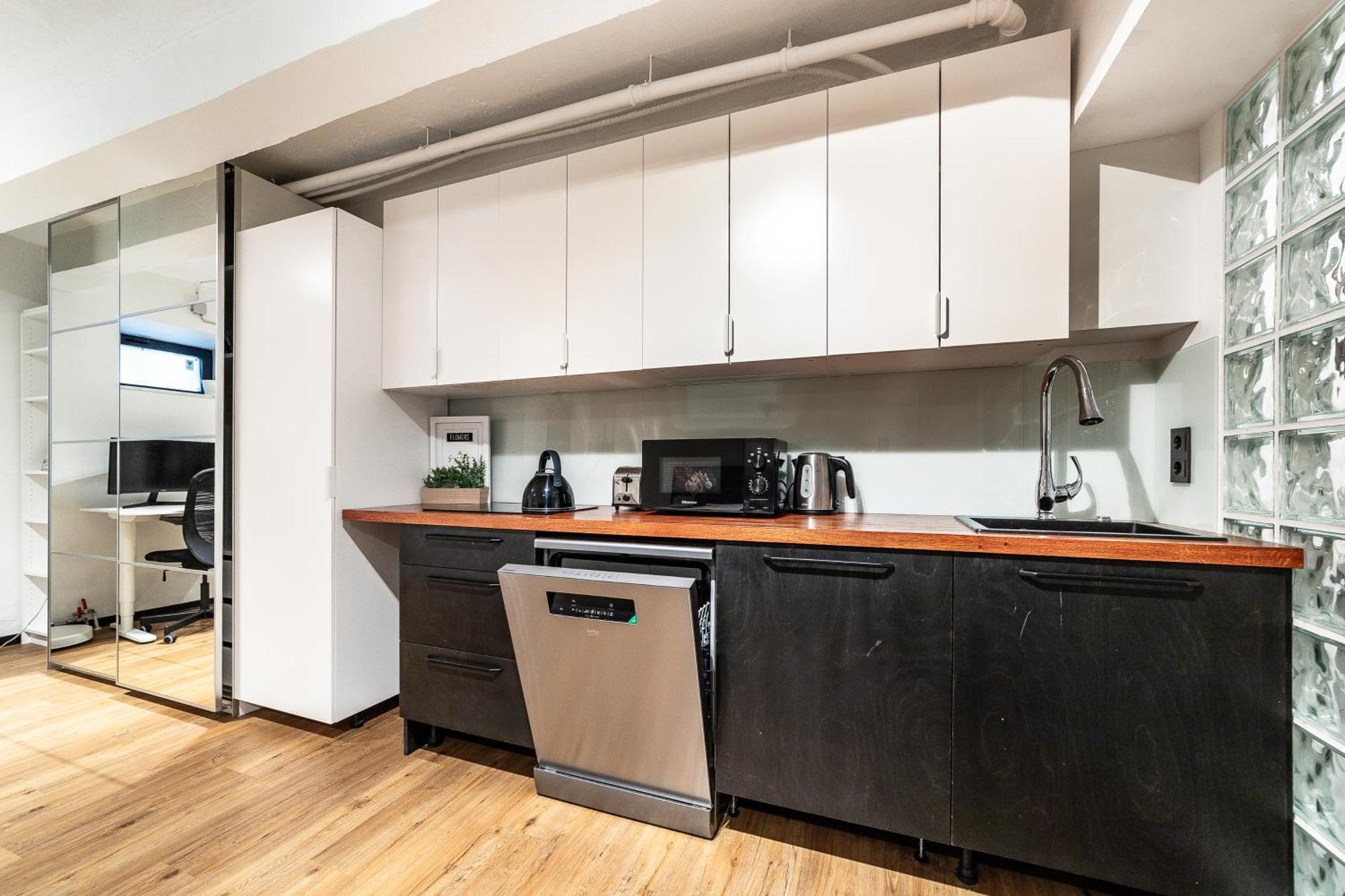 Dana-Entire Apartment Very Quiet And Central 2 Tallinn Bagian luar foto